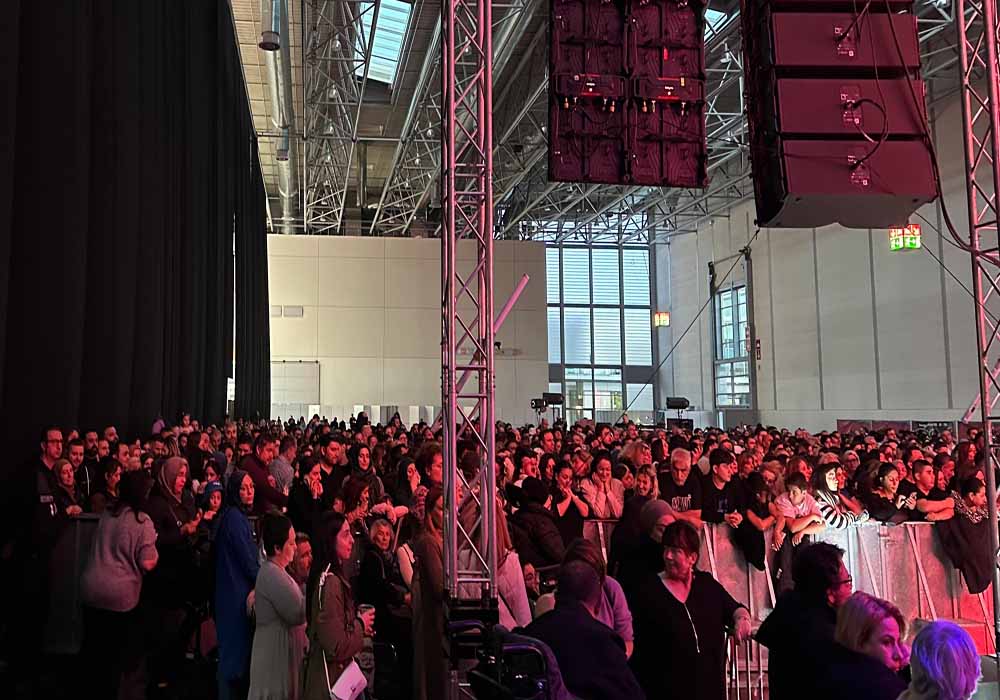 Haluk Levent, Düsseldorf’ta Unutulmaz Bir Konser Verdi