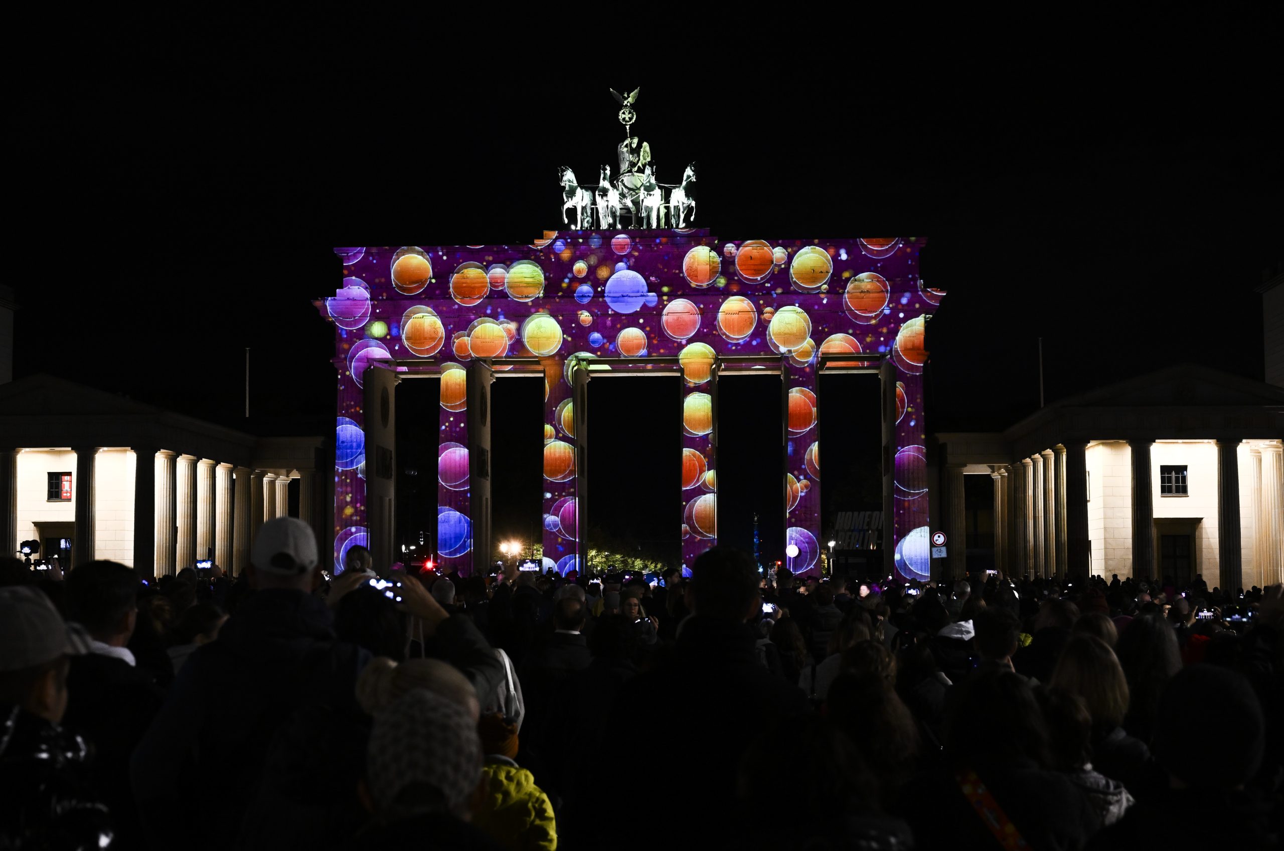 Berlin'de "Festival of Lights" Coşkusu