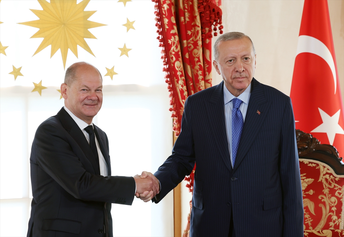 Erdoğan, Almanya Başbakanı Scholz'u kabul etti