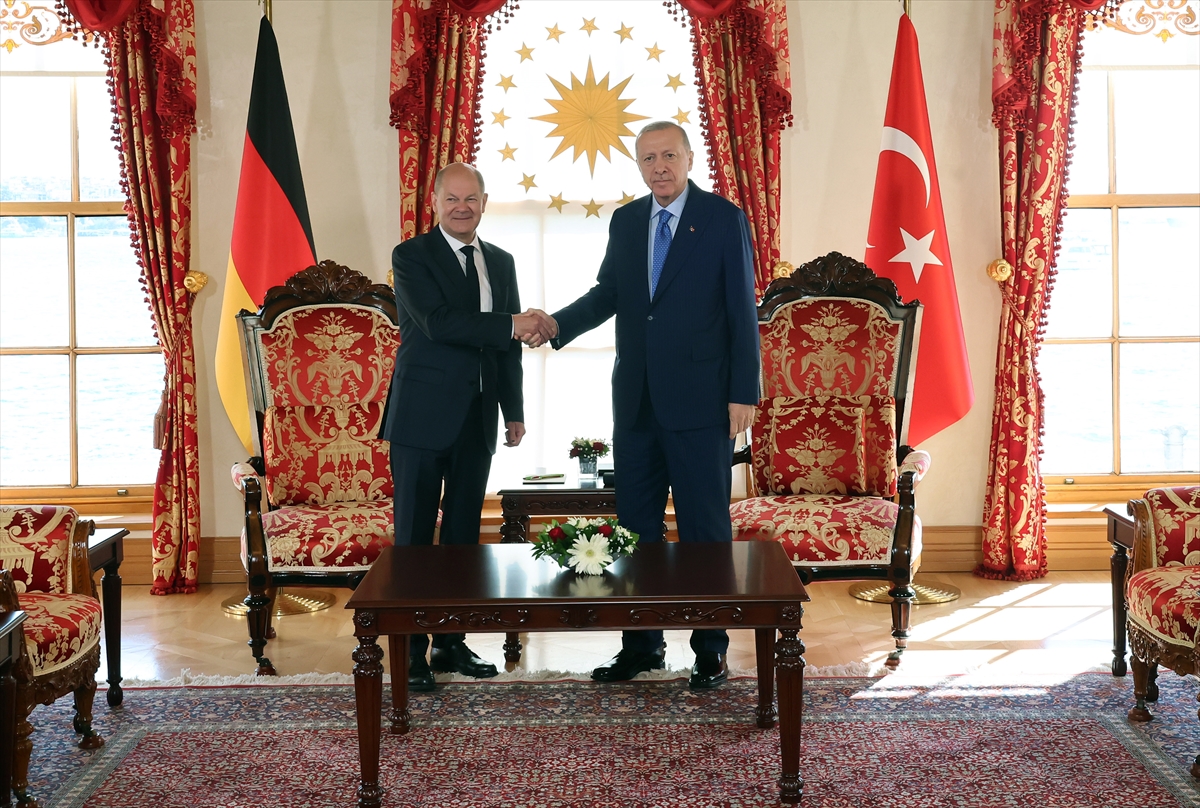 Erdoğan, Almanya Başbakanı Scholz'u kabul etti