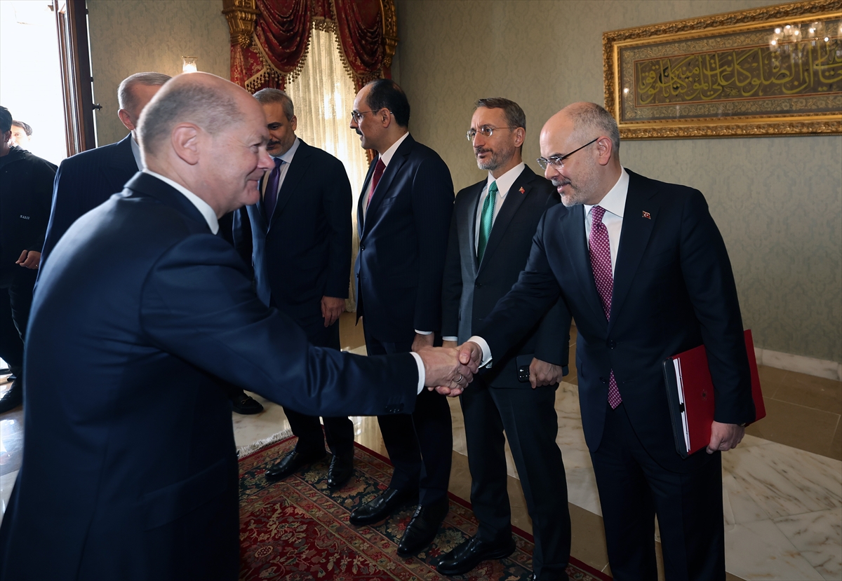 Erdoğan, Almanya Başbakanı Scholz'u kabul etti
