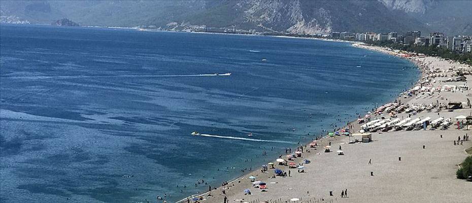 Antalya’ya gelen yabancı turist sayısı 15 milyona ulaştı
