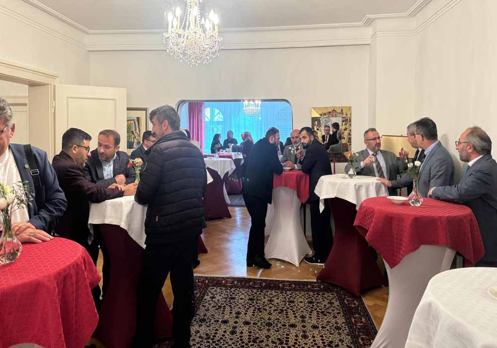 Başkonsolos Cebeci’den din görevlilerine resepsiyon