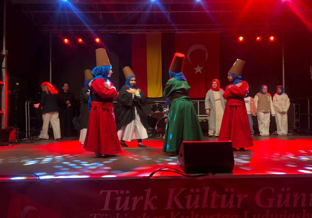 Ludwigsburg’da “Türklerin Birliği” Etkinliği Coşkuyla Kutlandı