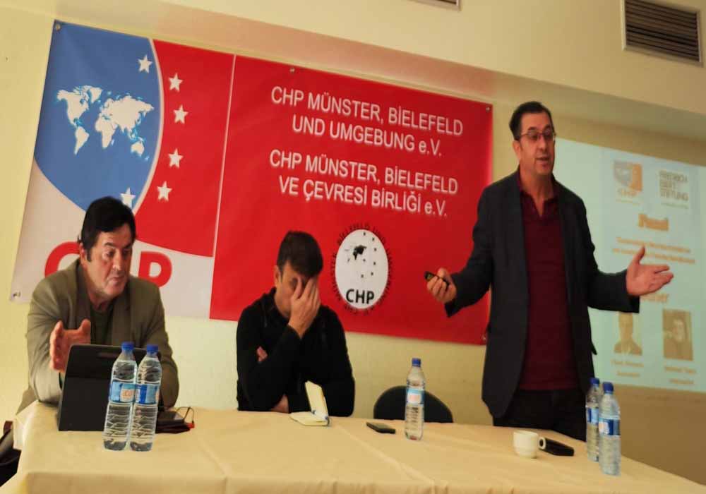 Bielefeld'deki Panelde ırkçılık tartışıldı