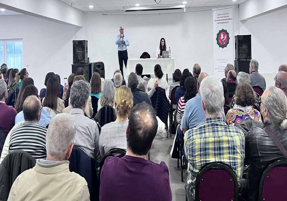 Koblenz’de Merdan Yanardağ’dan Türkiye'nin Geleceği Üzerine Çarpıcı Konferans