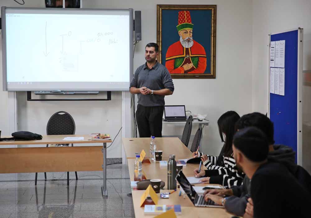 Berlin'de ARU İçin Yeni Alevilik Öğretmen Adayları Eğitime Başladı