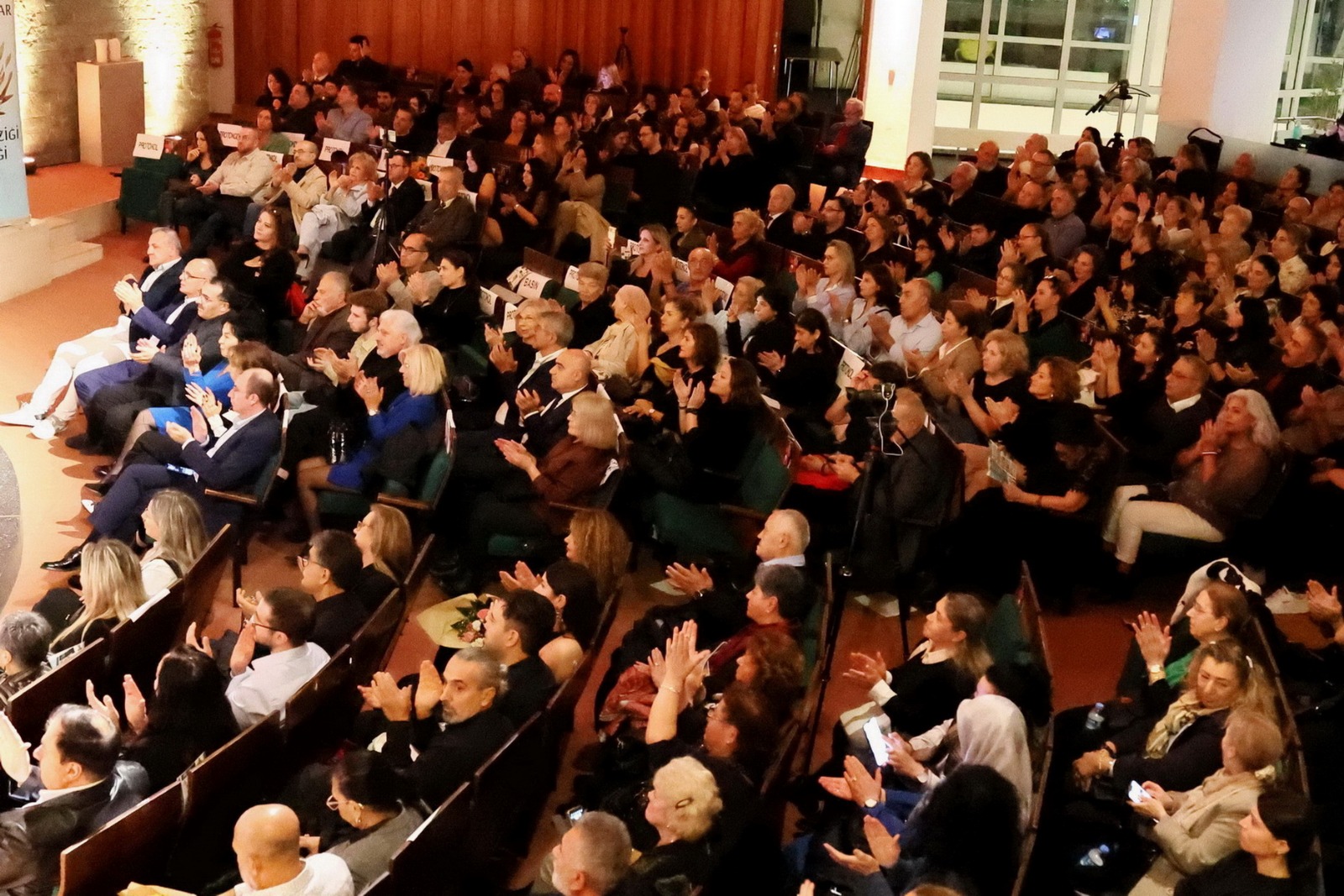 Berlin’de Eski Dostlar Korosu ile Konser Sezonu Başladı