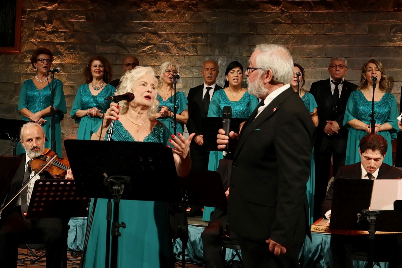 Berlin’de Eski Dostlar Korosu ile Konser Sezonu Başladı
