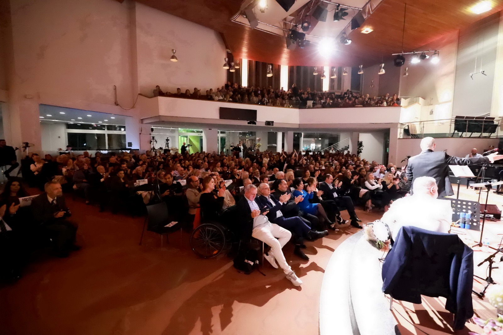 Berlin’de Eski Dostlar Korosu ile Konser Sezonu Başladı