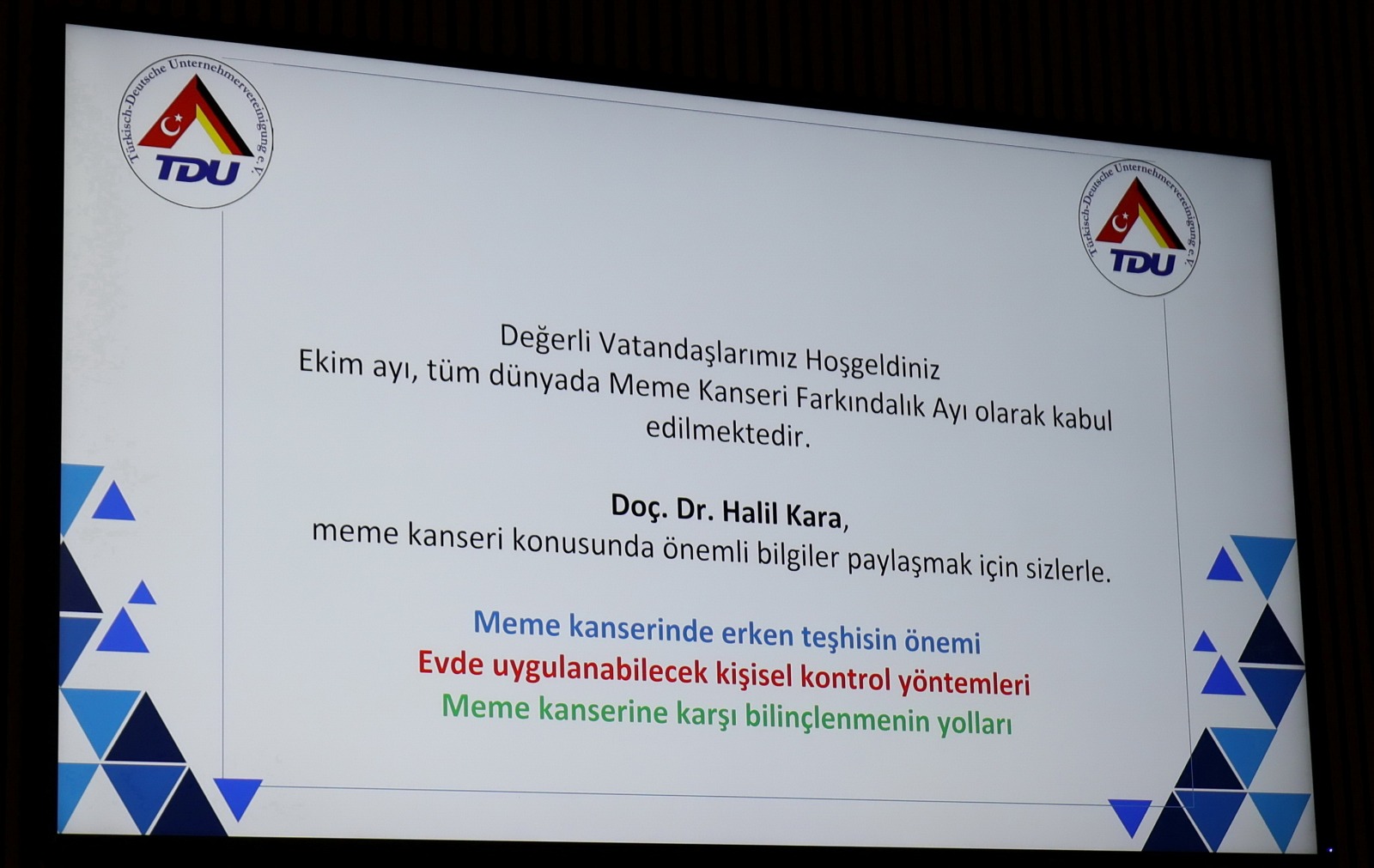 Berlin'de Meme Kanseri Farkındalığı İçin Sağlık Paneli Düzenlendi