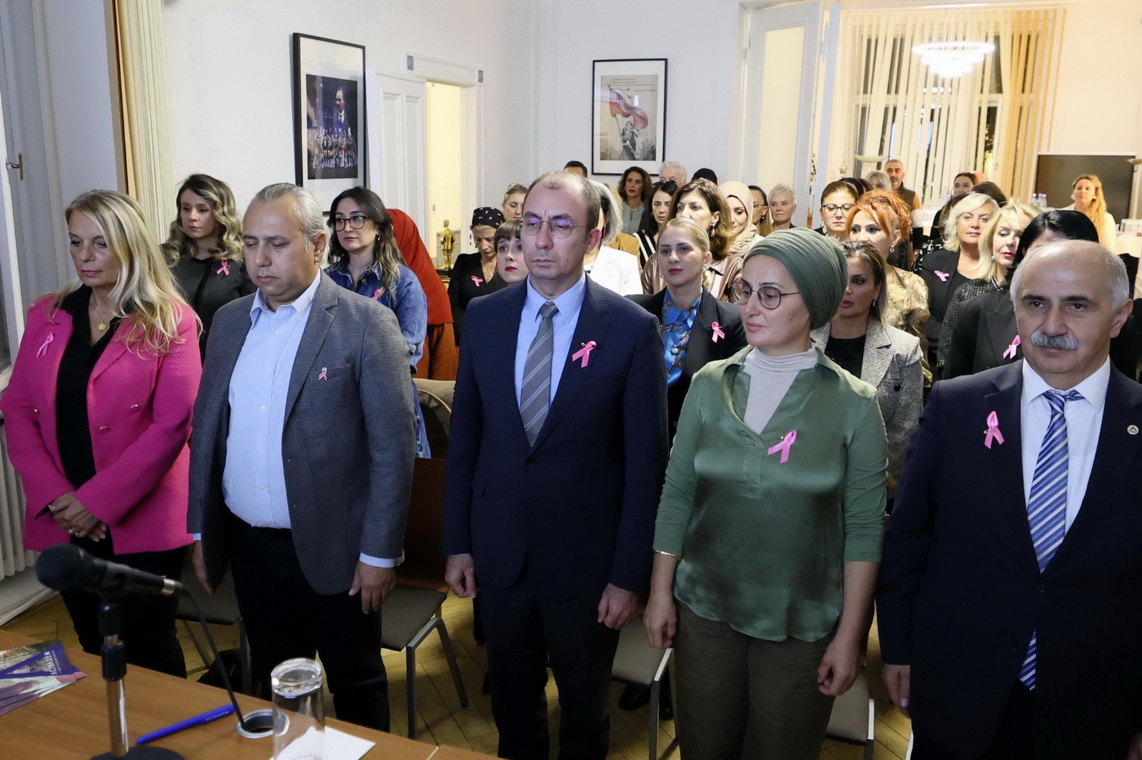 Berlin'de Meme Kanseri Farkındalığı İçin Sağlık Paneli Düzenlendi