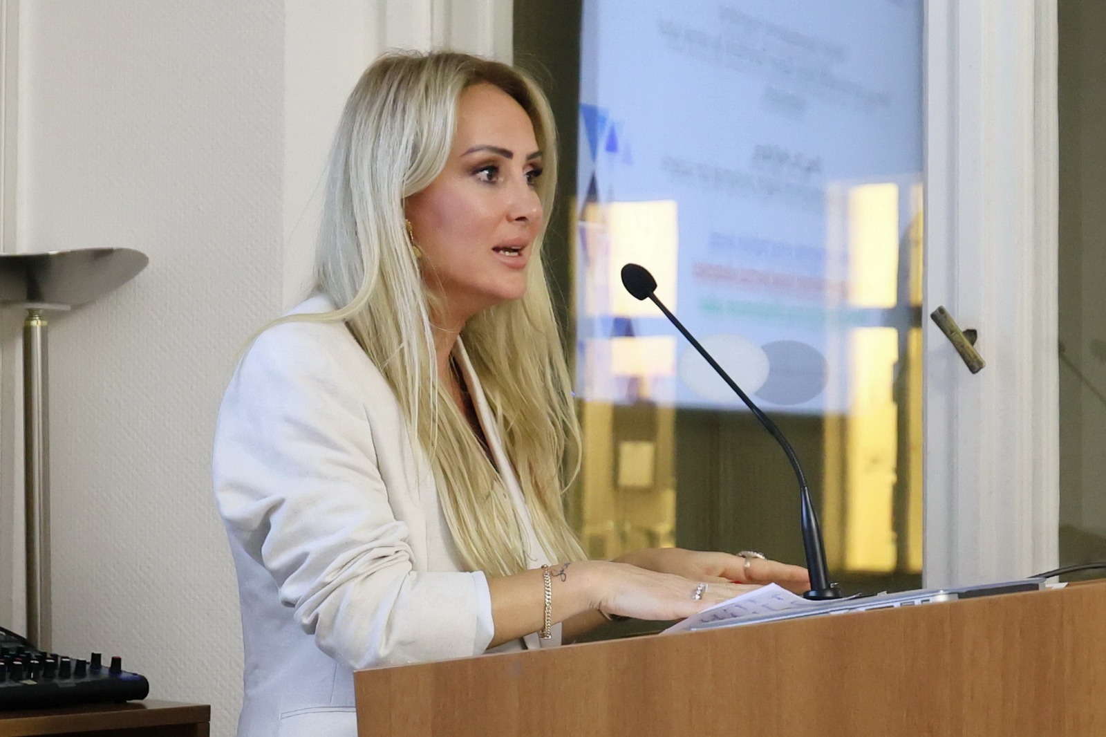 Berlin'de Meme Kanseri Farkındalığı İçin Sağlık Paneli Düzenlendi