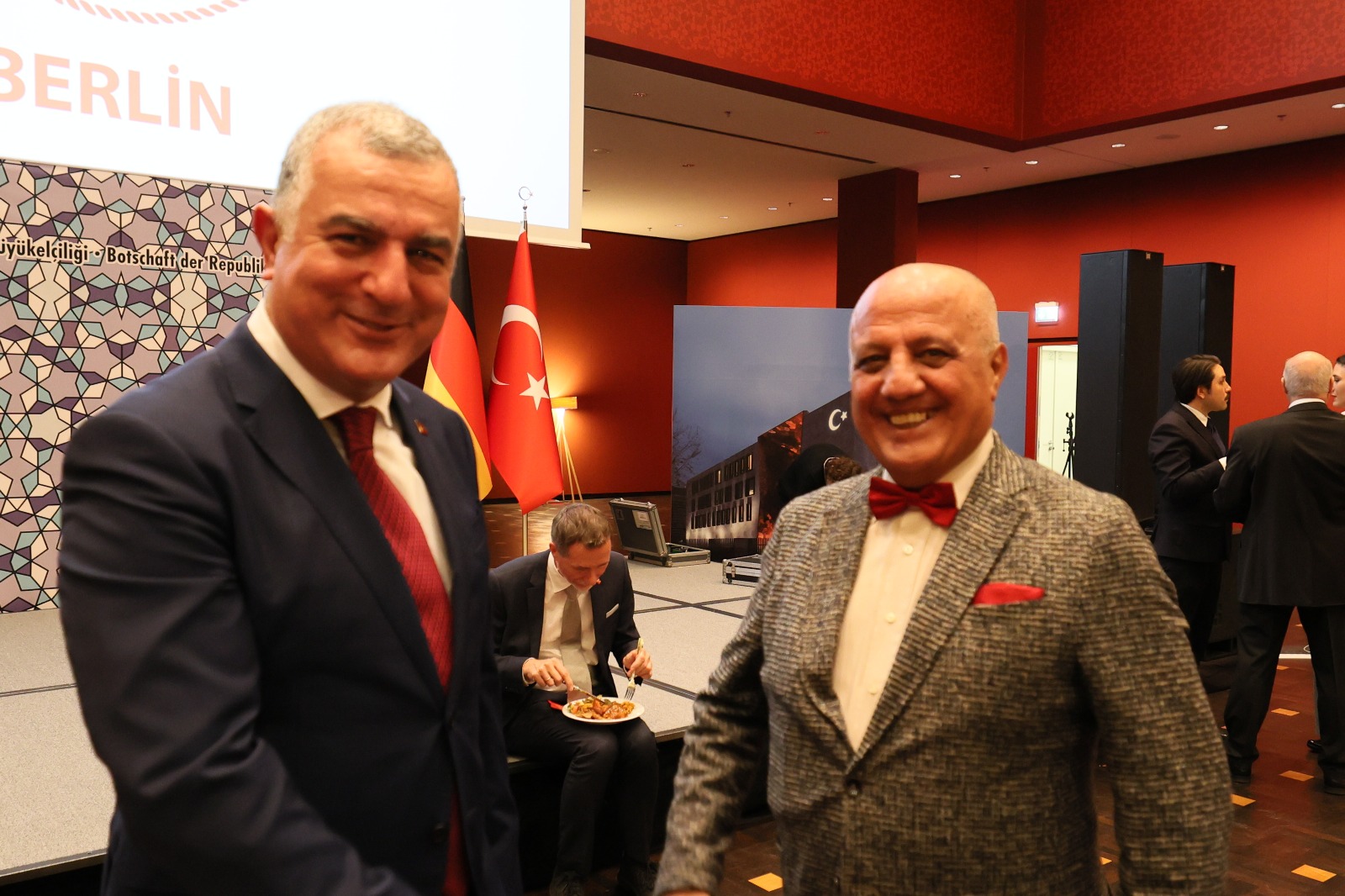 Berlin`de Türkiye Cumhuriyeti'nin 101'inci yılı kutlandı