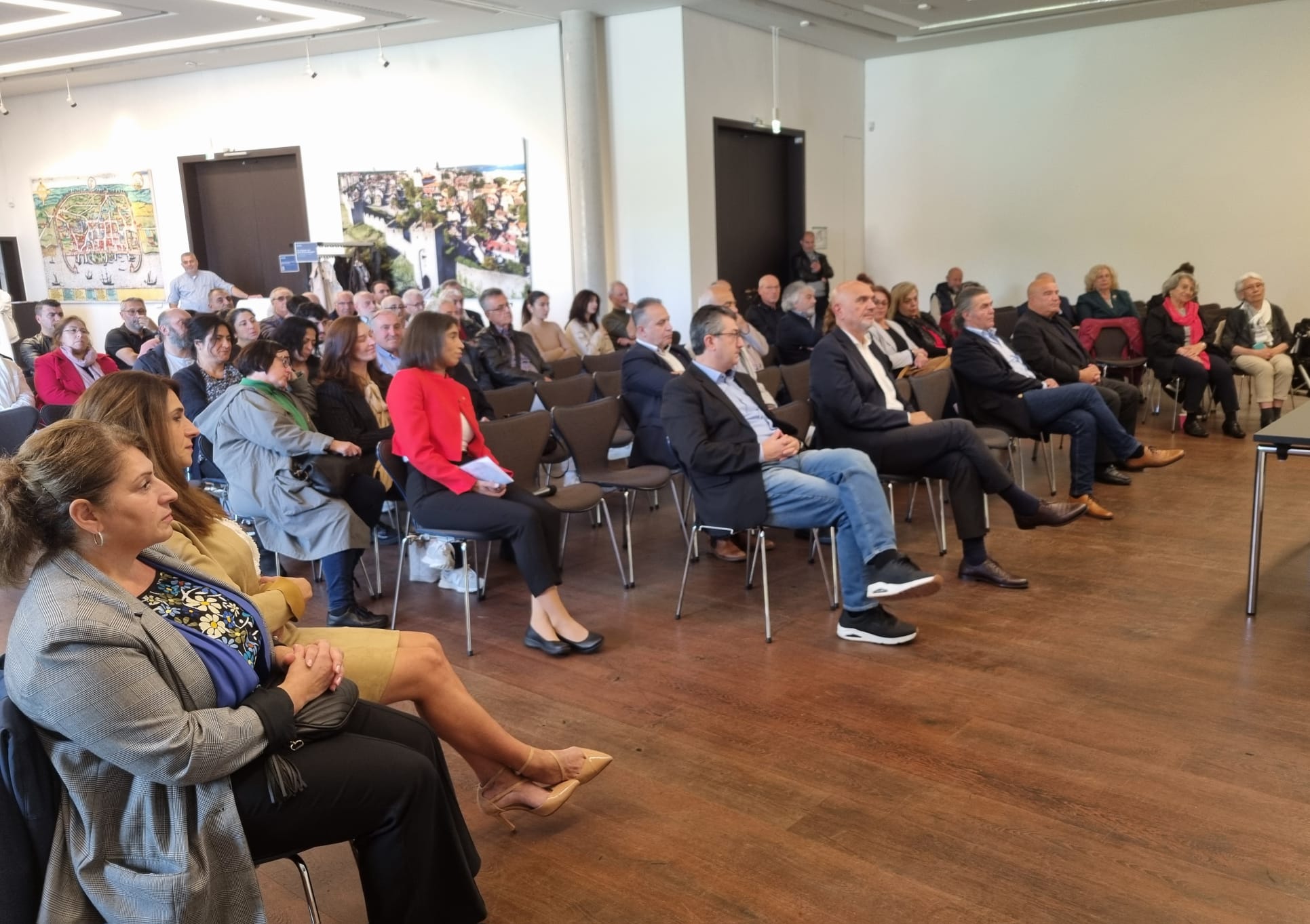 Almanya'da Demokrasi ve İnsan Hakları Üzerine Önemli Bir Panel