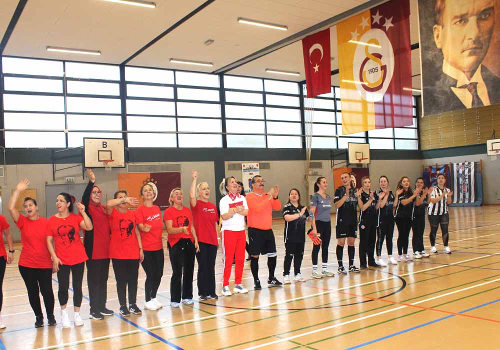Hamburg’da Cumhuriyet’in 101. Yılı Coşkuyla Kutlandı