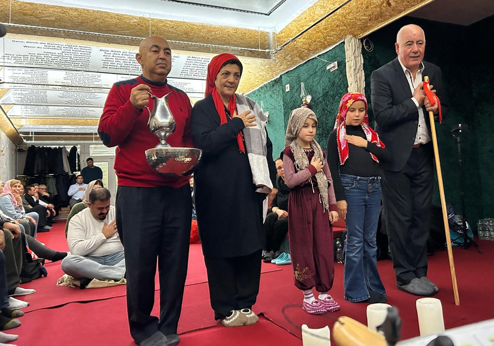 Birlik Cemi’nde gönüller birlendi, lokmalar paylaşıldı