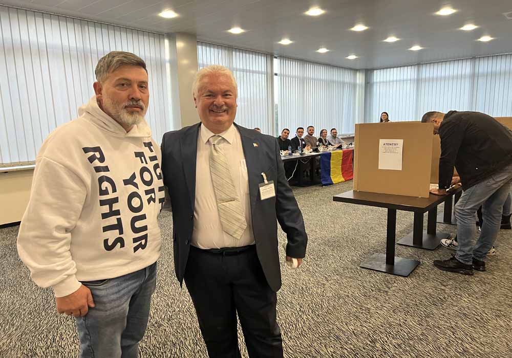 Romanya halkı yeni Cumhurbaşkanını belirlemek için sandık başındaydı