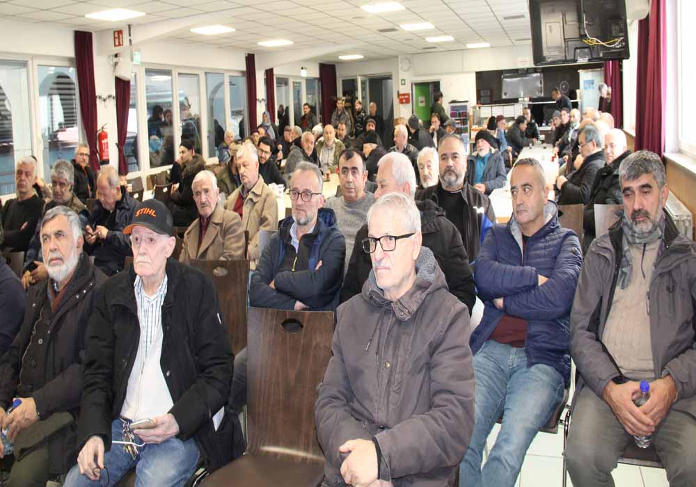 Konsolosluk yetkilileri vatandaşları bilgilendirdi
