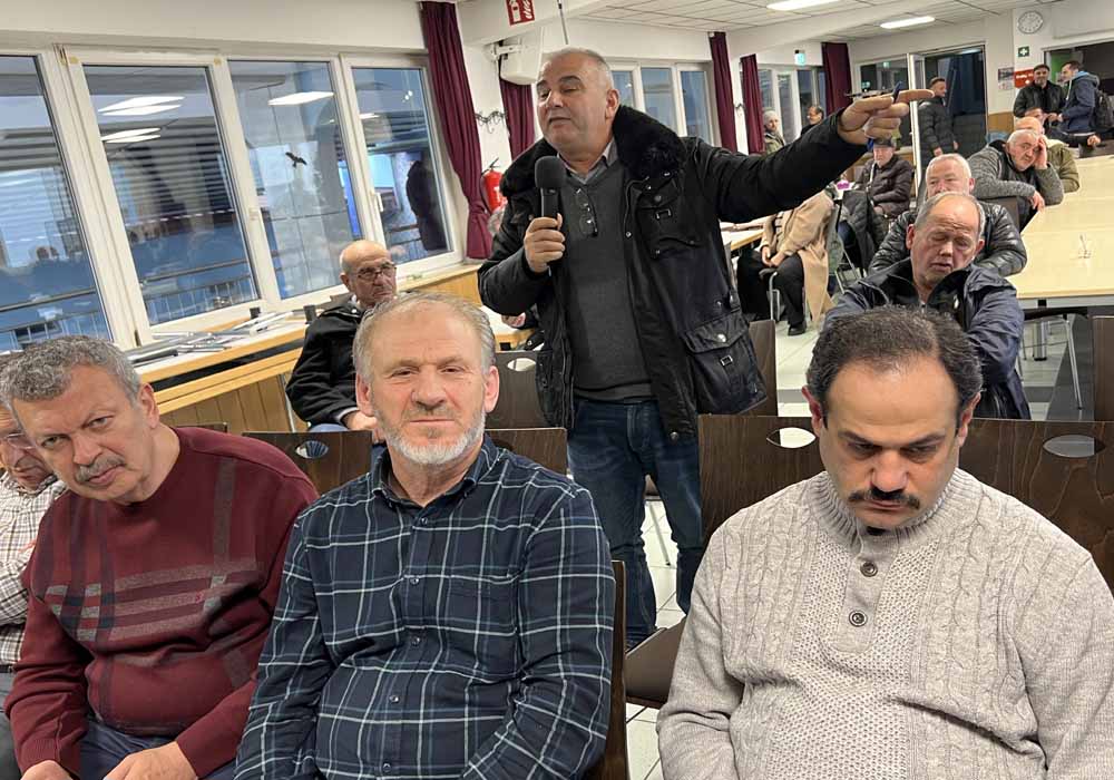 Konsolosluk yetkilileri vatandaşları bilgilendirdi