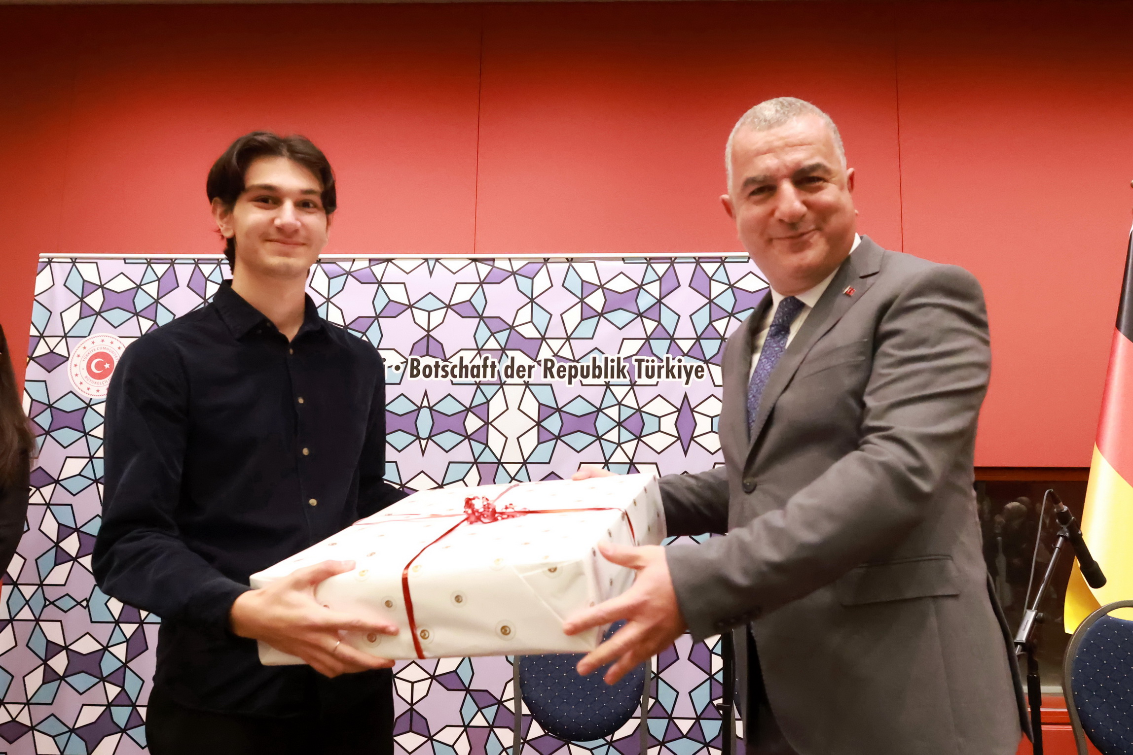 Berlin Büyükelçiliği’nde 5. Geleneksel Öğrenci Buluşması