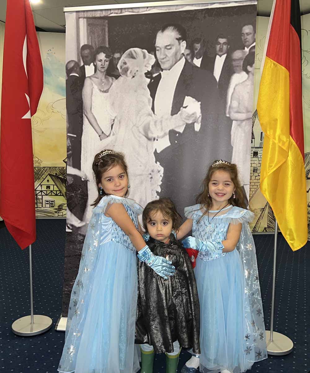 Başkonsolos Cebeci “Bu Gurur Hepimizin