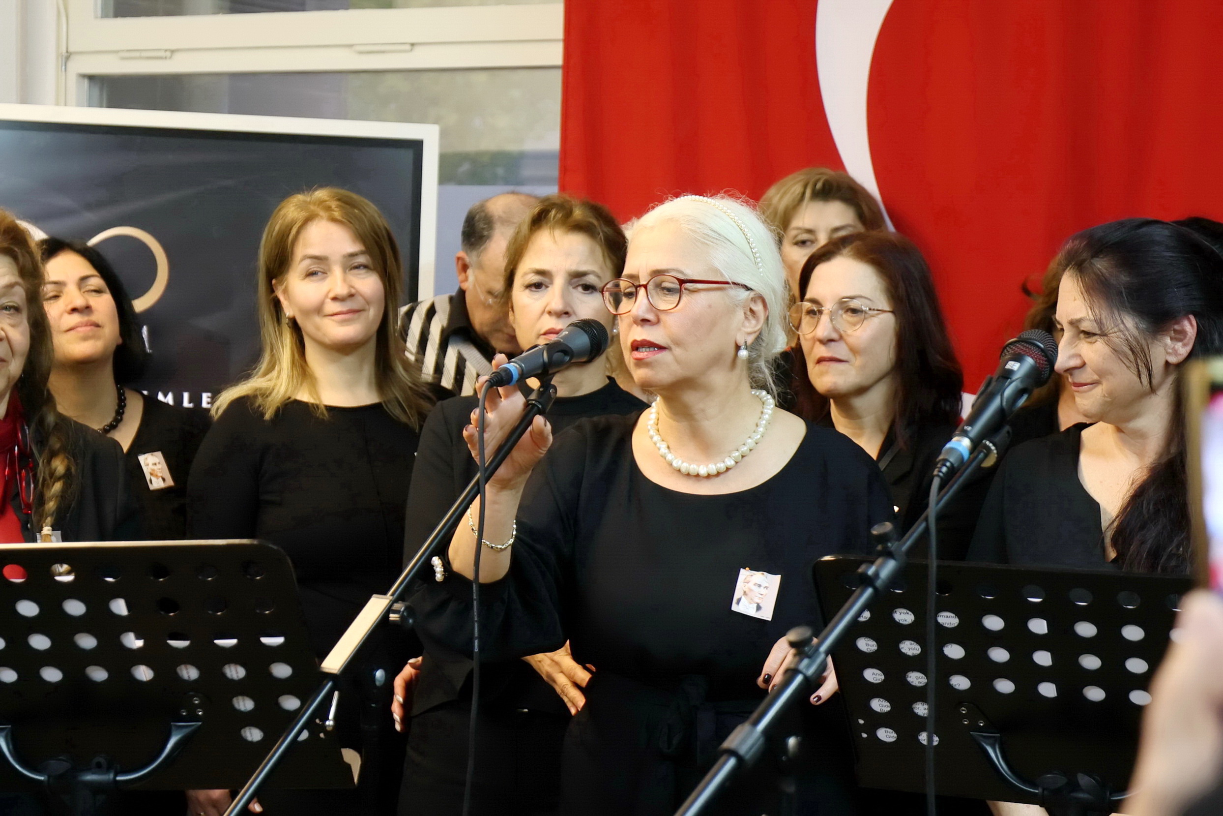 Eskidostlar Korosu’ndan 10 Kasım Atatürk’ü Anma Konseri
