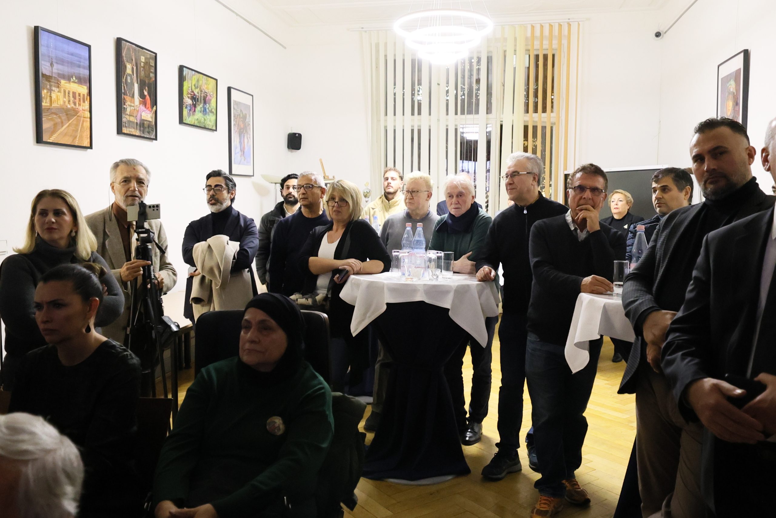 Gazeteci Yazar Sedef Kabaş’a Berlin`de Büyük İlgi