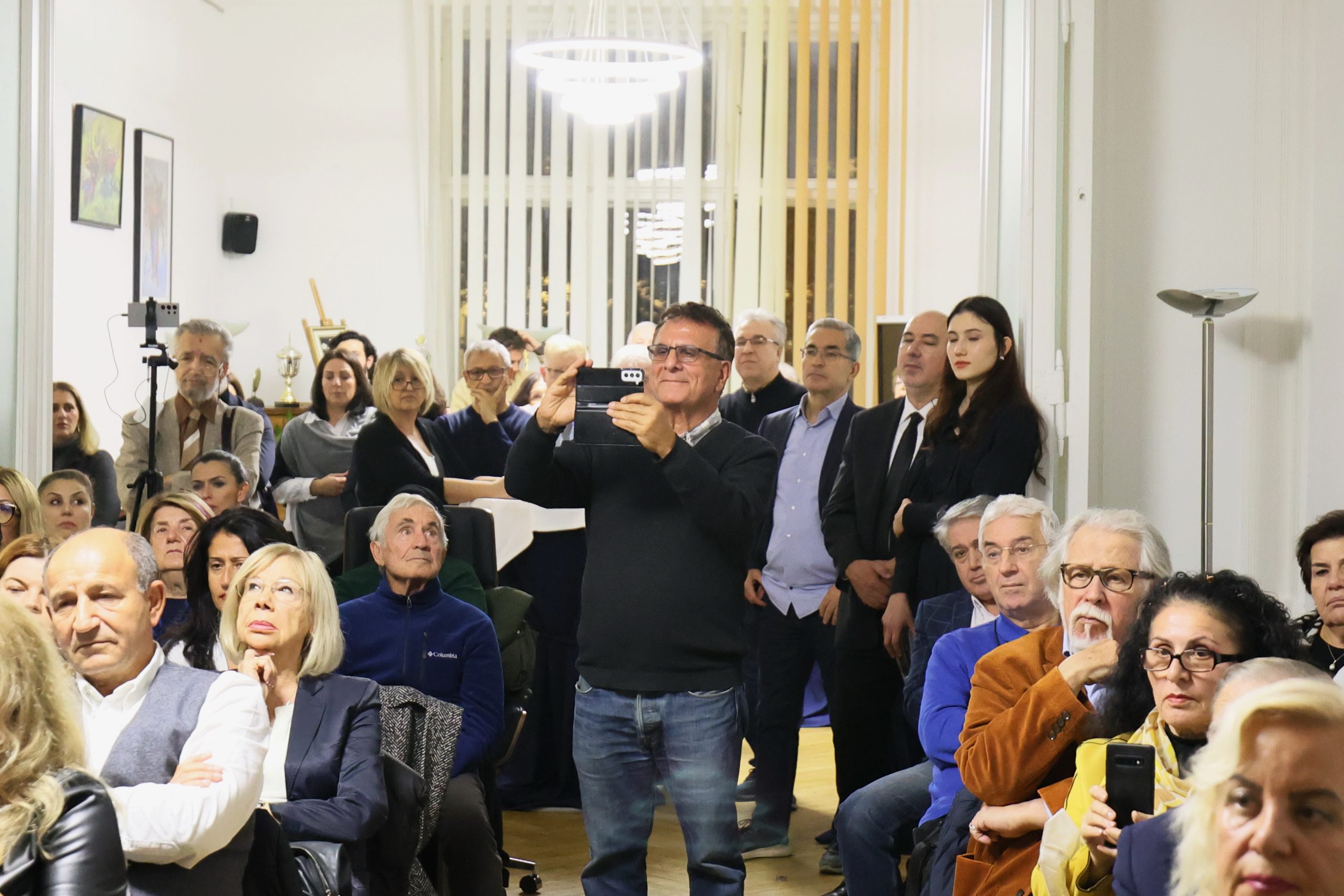 Gazeteci Yazar Sedef Kabaş’a Berlin`de Büyük İlgi