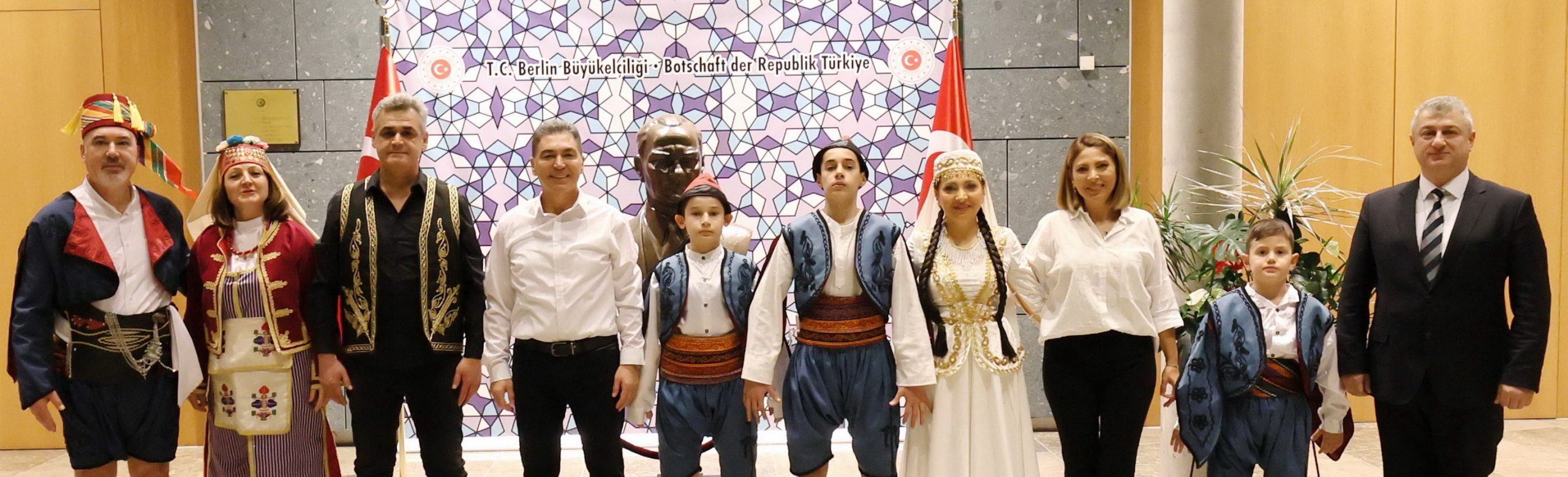 24 Kasım Öğretmenler Günü, Berlin Büyükelçiliği’nde Coşkuyla Kutlandı