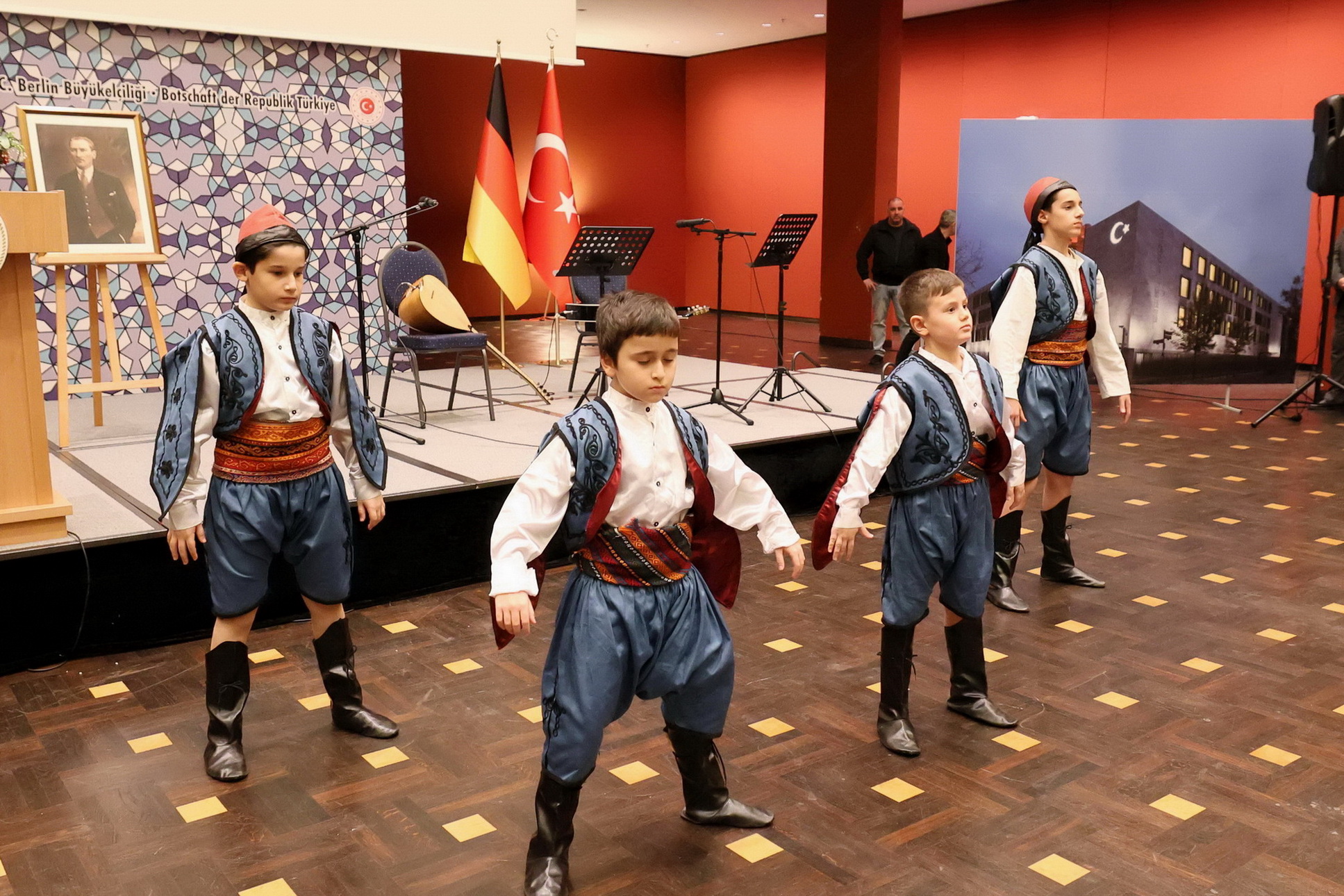 24 Kasım Öğretmenler Günü, Berlin Büyükelçiliği’nde Coşkuyla Kutlandı