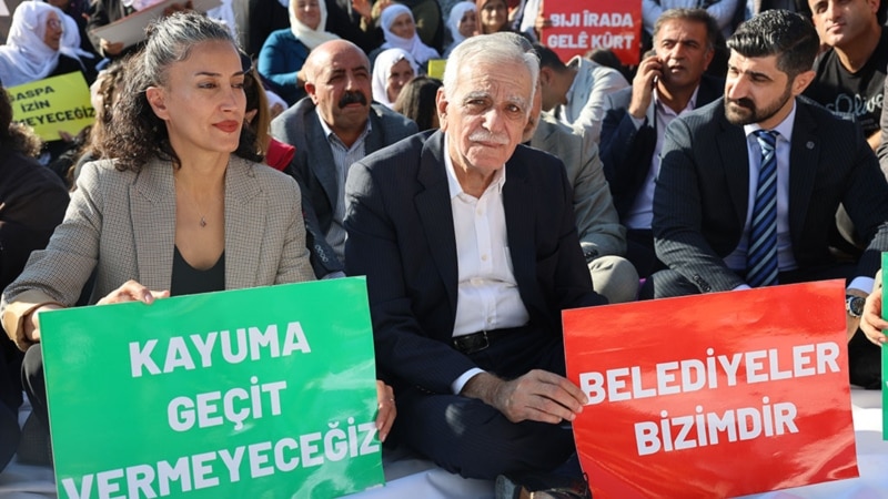 “Dün elini uzatanlar bugün kayyum atayanlar değil mi?"