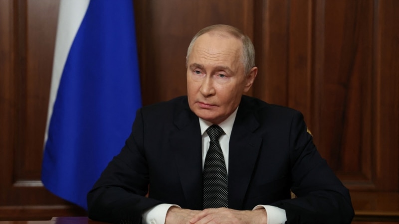 Putin, Rusya'nın Ukrayna'ya yönelik saldırıda yeni bir orta menzilli füze denediğini açıkladı