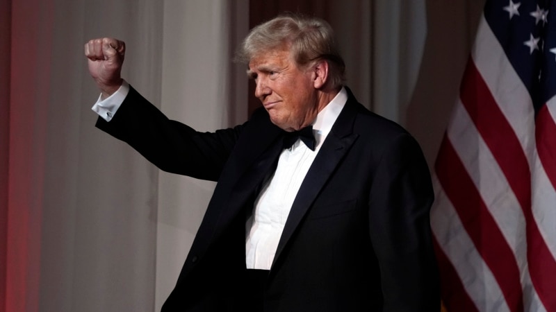 Trump aleyhindeki federal davalar başkanlık görevine başlamadan önce düşürüldü