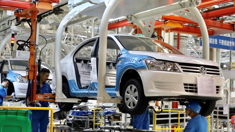Volkswagen uzun süren baskının ardından Şincan Uygur Özerk Bölgesi'ndeki fabrikalarını satıyor