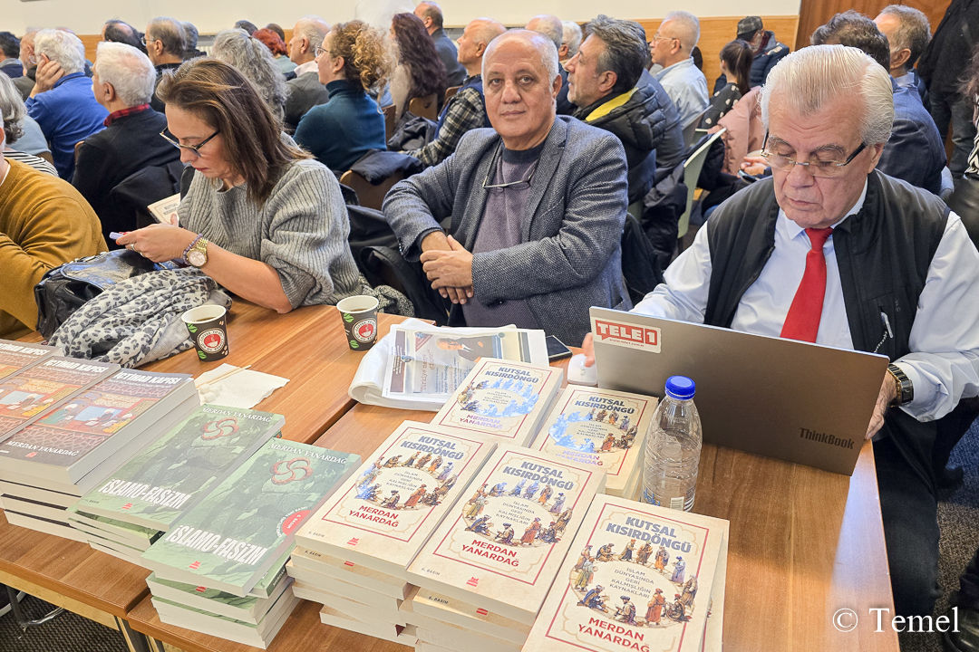 Merdan Yanardağ: “Demokratik ve Laik Türkiye İçin Mücadele Etmeliyiz”