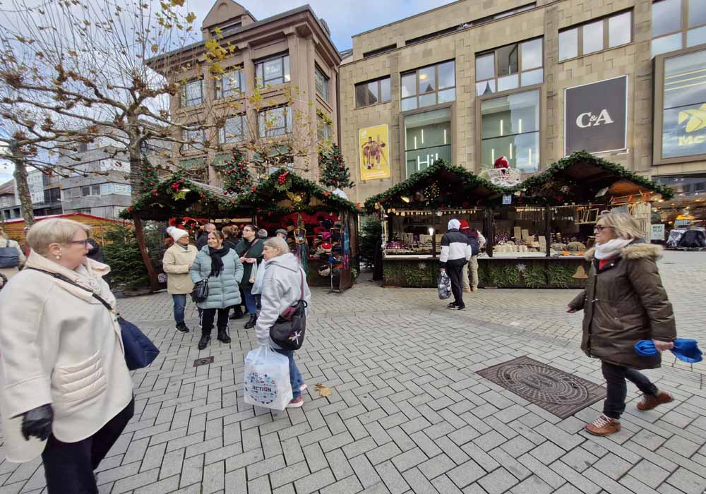 Heilbronn 'da Noel Pazarı Kapılarını Halk'a Açtı