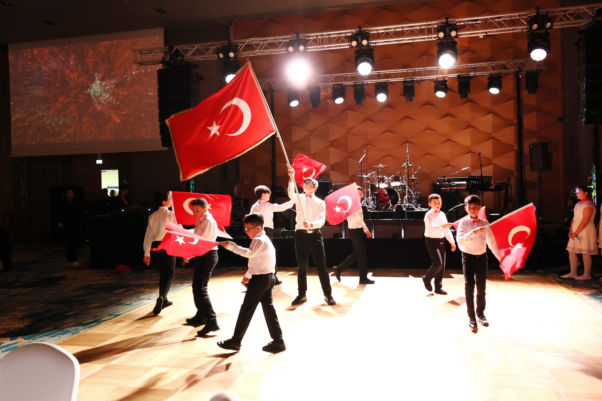 LÖSEV Berlin'de Görkemli Kuruluş Resepsiyonu ile Almanya'daki Faaliyetlerine Başladı