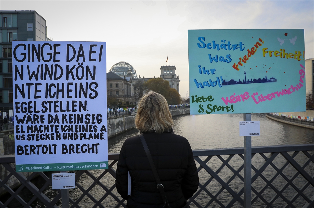 Berlin Duvarı'nın yıkılışının 35. yılı