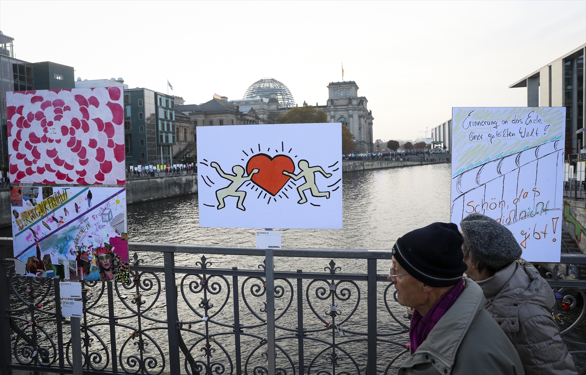 Berlin Duvarı'nın yıkılışının 35. yılı