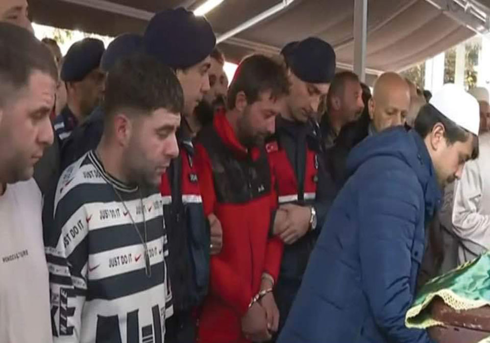 Yüreklere Dağlayan Yoksulluk Olayı: Yangında 5 Evladını Toprağa Verdi