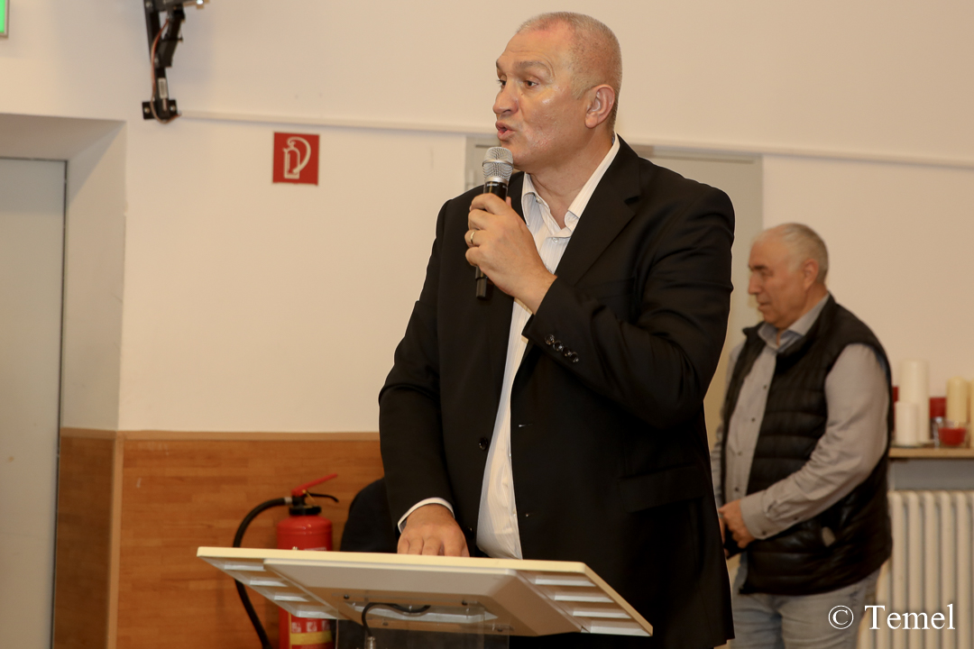 Merdan Yanardağ: “Demokratik ve Laik Türkiye İçin Mücadele Etmeliyiz”