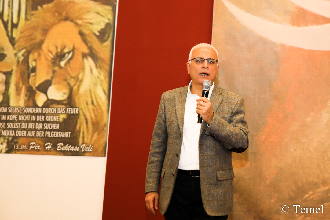 Merdan Yanardağ: “Demokratik ve Laik Türkiye İçin Mücadele Etmeliyiz”