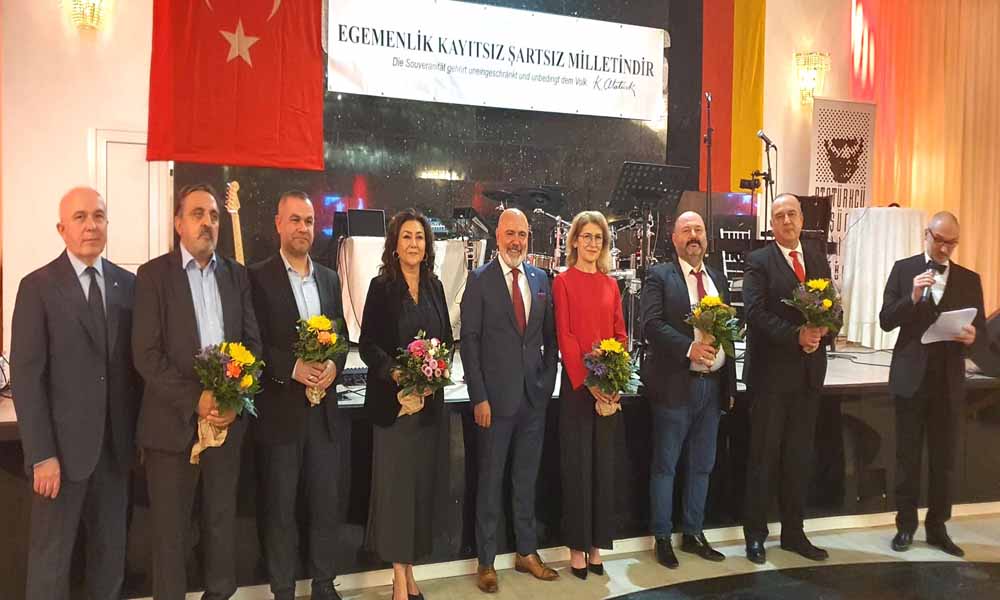 Hamburg ADD`den Coşkulu 101. Cumhuriyet Bayramı Kutlaması!