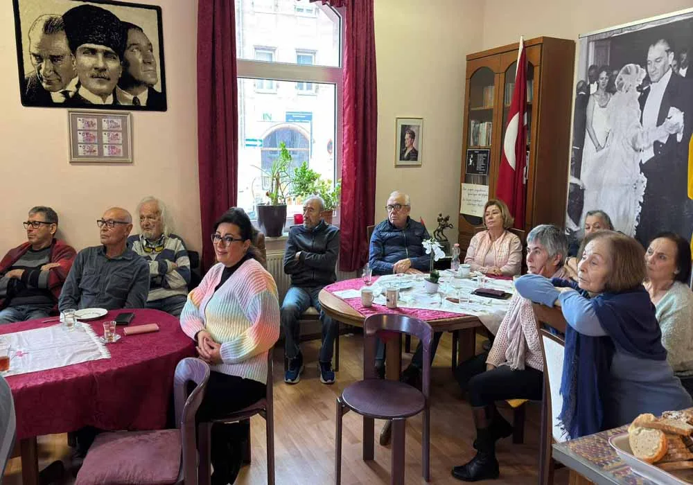 Nürnberg’de “Tarihi Yönleriyle Alevilik” Konulu Sunum Gerçekleştirildi