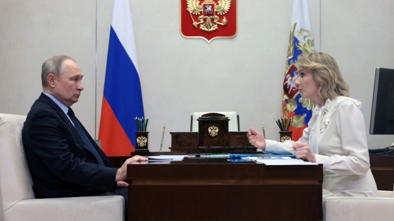 “Ukraynalı çocuklar Putin kontrolündeki uçaklarla Ukrayna'dan Rusya'ya götürüldü ve Rus ailelere verildi”