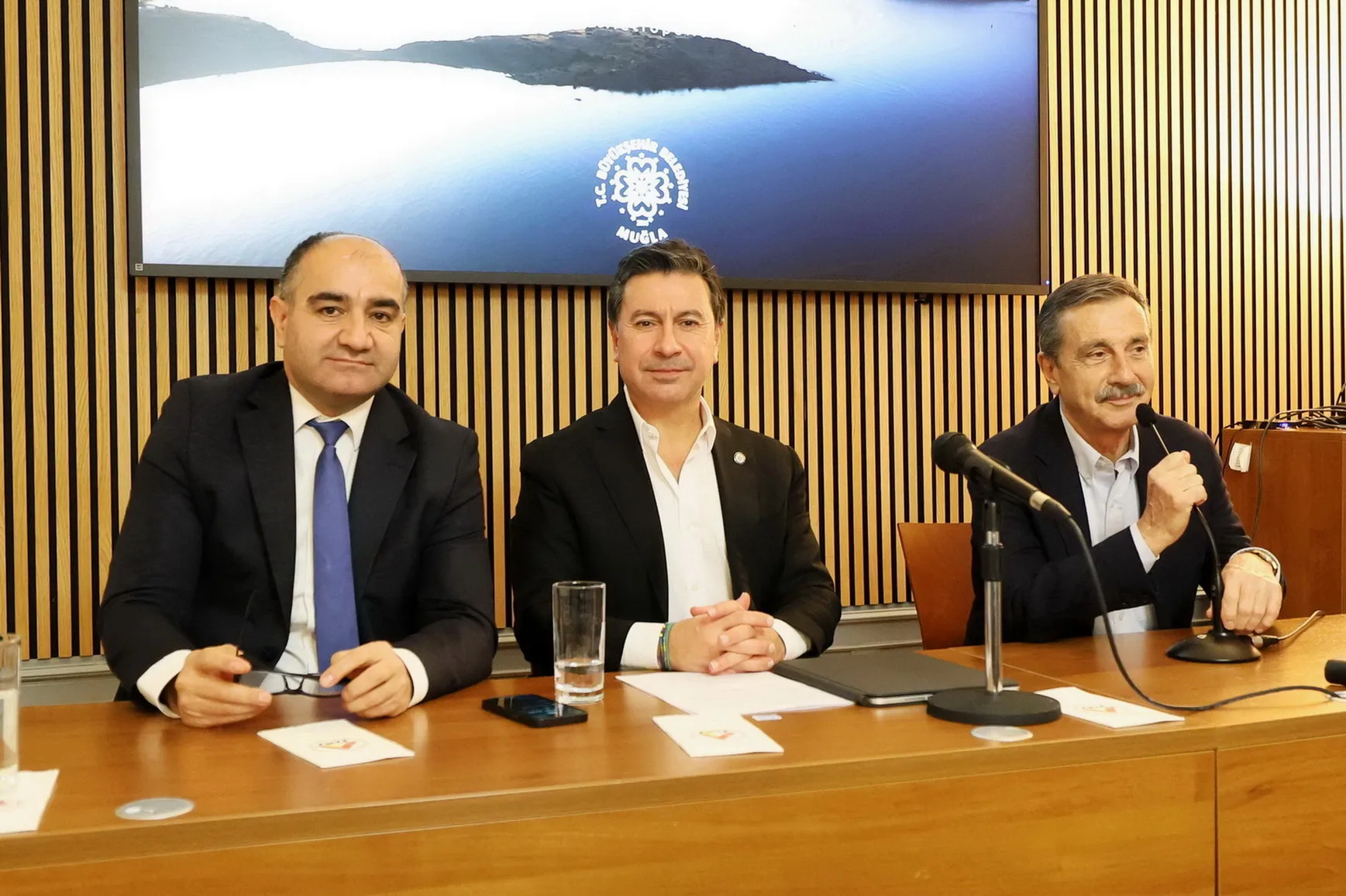 TDU’da Belediye Başkanları Zirvesi