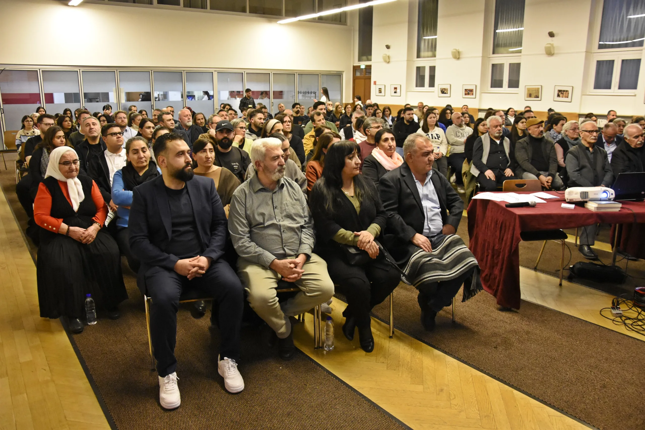 Almanya'daki Alevilik: Bir Başarı Hikayesi mi? Belgeselinin Galası Gerçekleşti