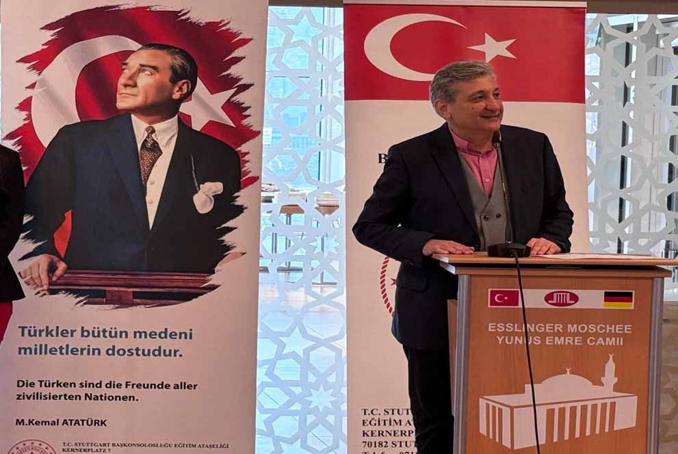 Öğretmenler Günü Stuttgart’ta Coşkuyla Kutlandı
