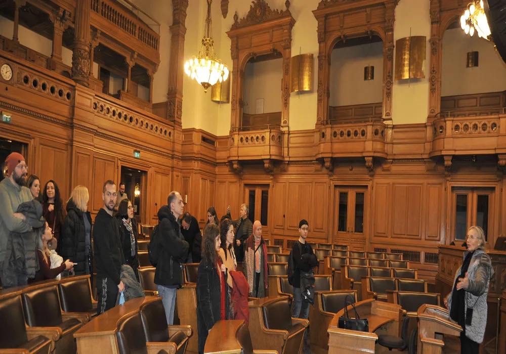 Güngör Yılmaz, ODTÜ’lülere Hamburg Belediye Sarayı’nı gezdirdi